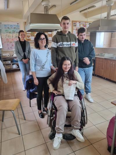 20251009_125504 (Copy).jpg